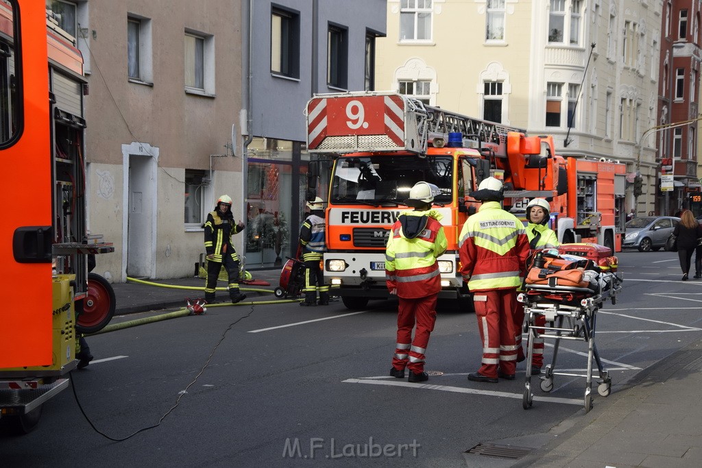 Feuer 2 Y Koeln Muelheim Bergisch Gladbacherstr P14.JPG - Miklos Laubert